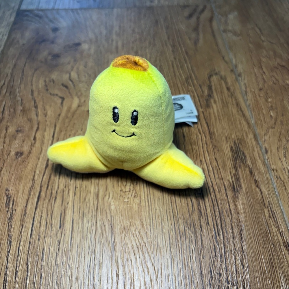 Nintendo Super Mario Club Mocchi-Mocchi Banana‎ Peel Plush TOMY Yellow Mini 5"